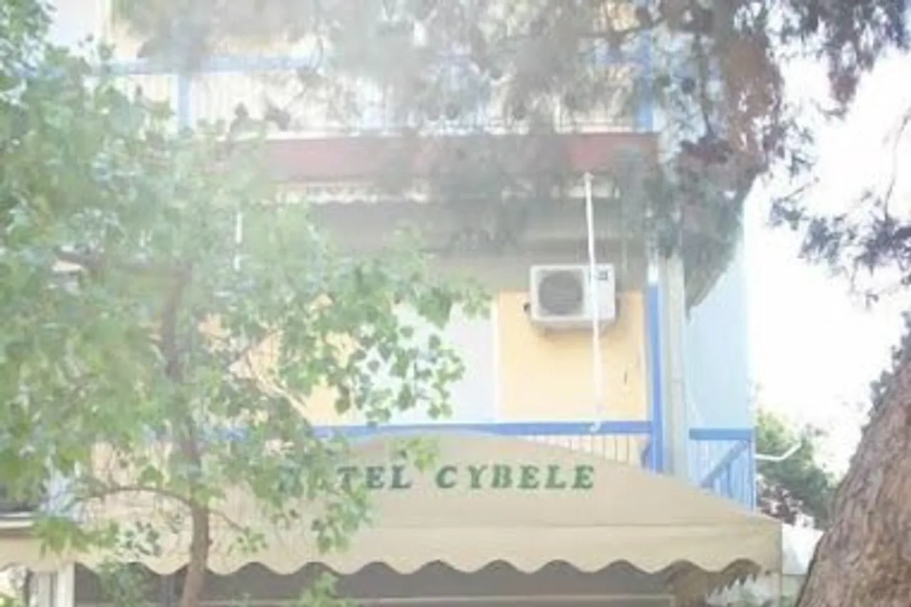 Hotel Cybele