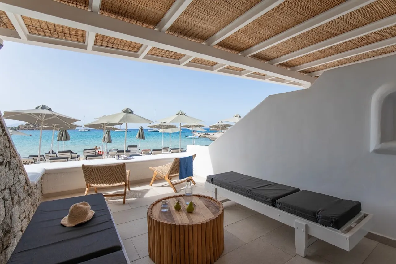Acrogiali Beach Hotel