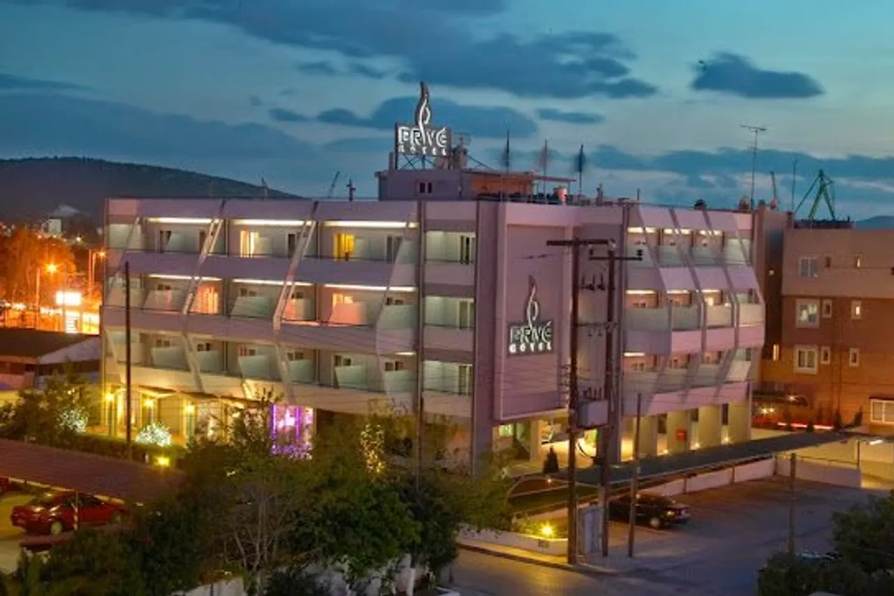 Prive Hotel Skaramagas