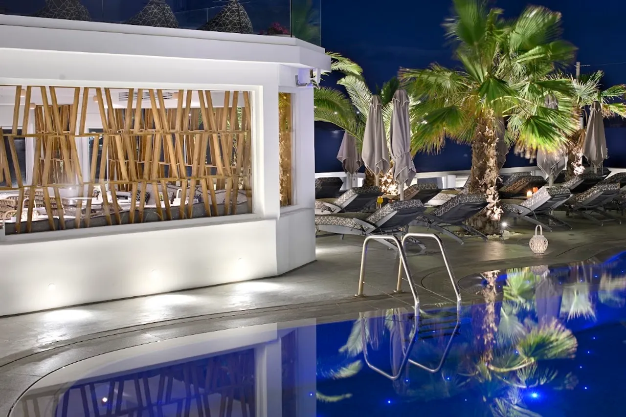 Petinos Beach Hotel